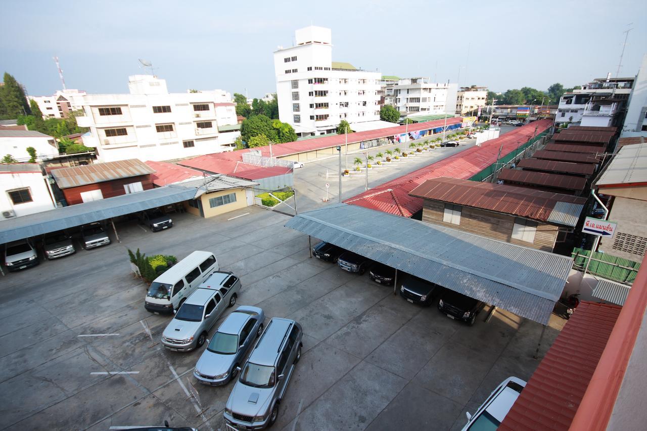 P.A. Place Hotel Nakhon Sawan Exteriör bild